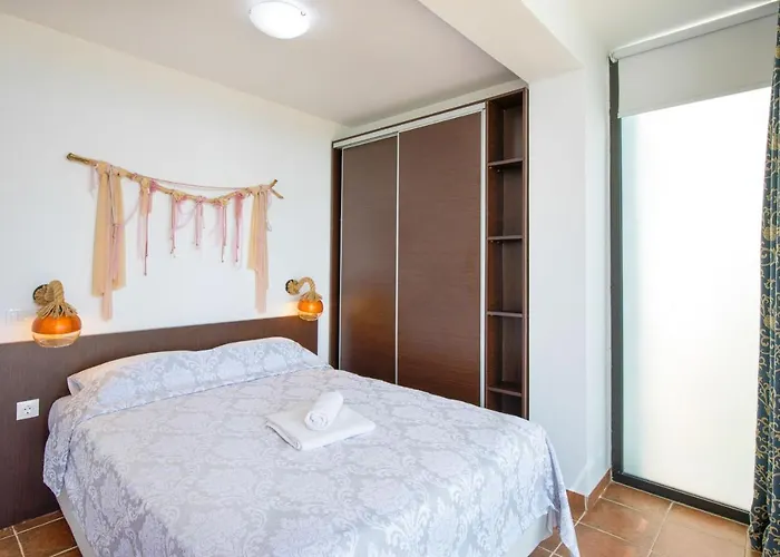 Kalma Pente * Nea Moudania