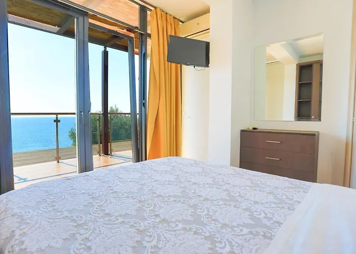 Kalma Pente Villa Nea Moudania