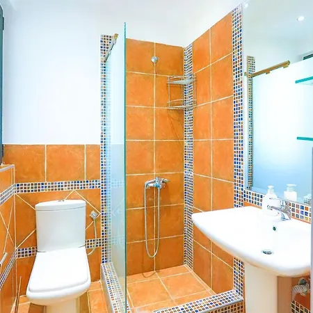 Вилла Kalma Pente Неа-Муданья